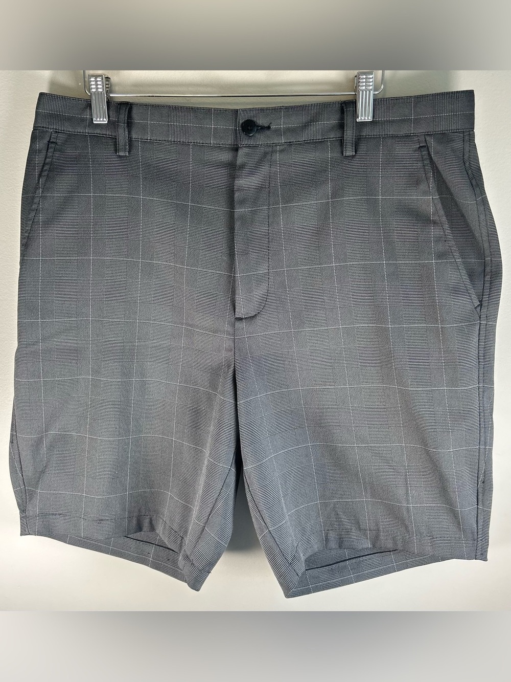FootJoy Men’s Shorts Size 36 Golf Plaid Gray Performance Stretch EUC